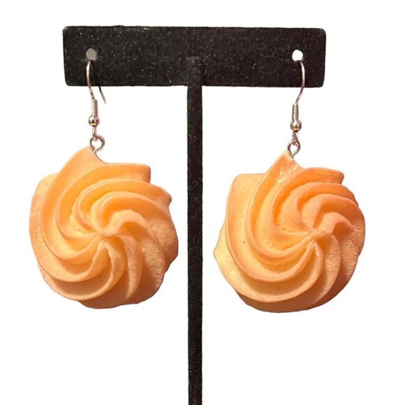 Brand New Macaroon Dangle Earrings - Picture 2 of 4
